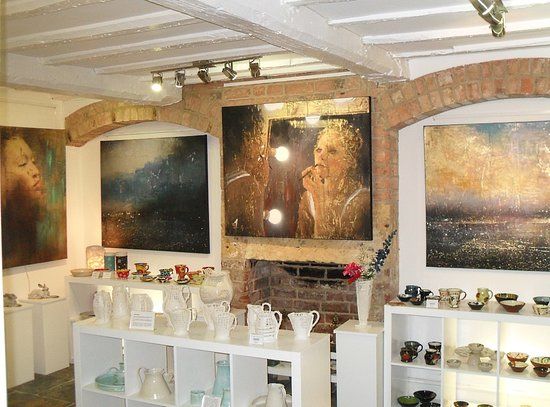The Moreton Gallery